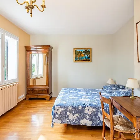 L'escapade Par Dodo A *